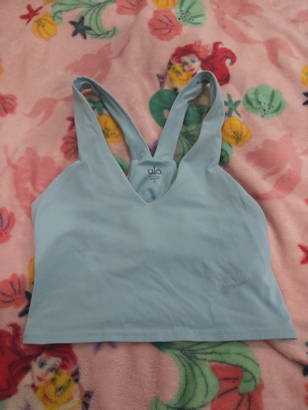 ALO Yoga Light Blue V-Neck Racerback Crop Tank
